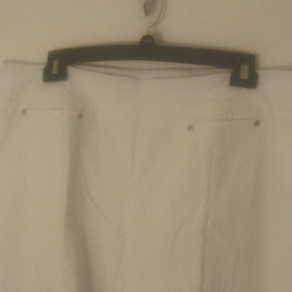 Cropped White Jeans size 22W by Simply Emma - Picture 2 of 6